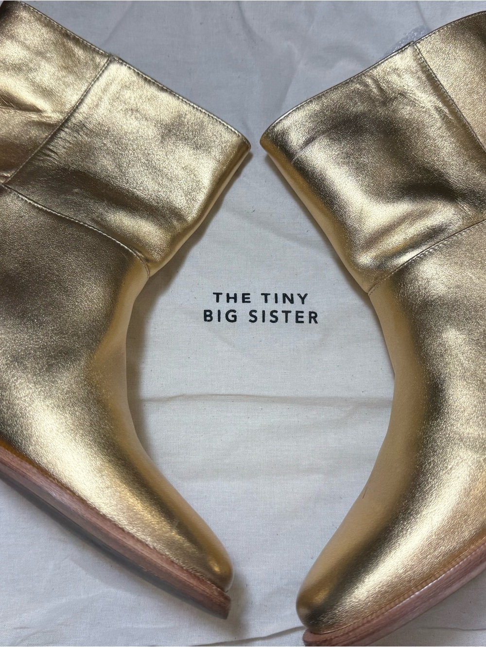 61. NWOT The Tiny Big Sister Gold Metallic Block Heel Ankle Booties Size 6